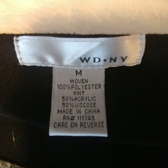 Blouse with Hi-Low Hem - Picture 3 of 4